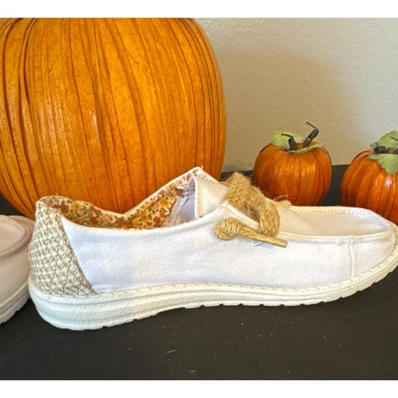 Gypsy Jazz Canvas Slip Ons - Picture 4 of 5